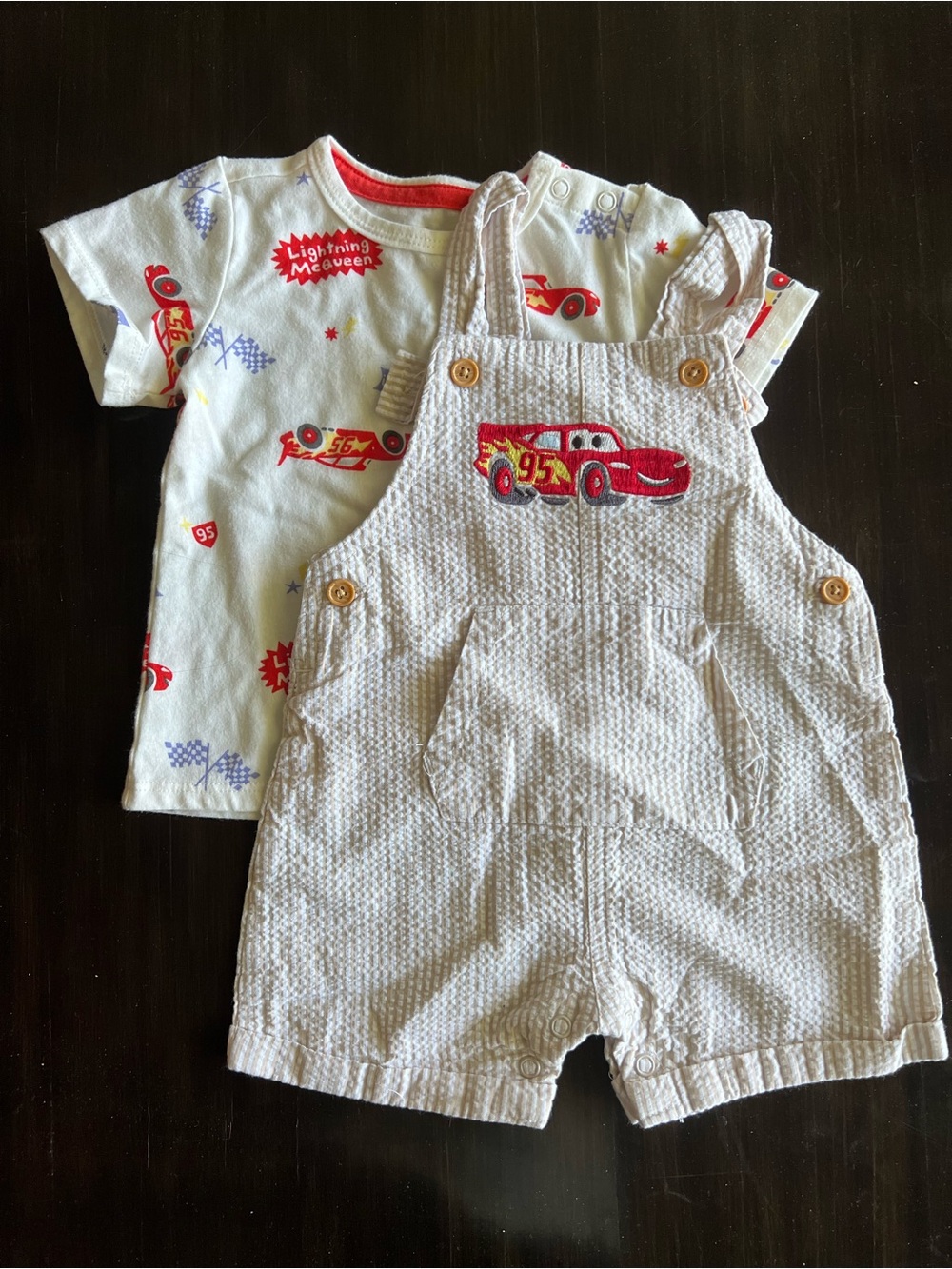 Disney Pixar Cars Lightning McQueen Shortall Set - Red & White